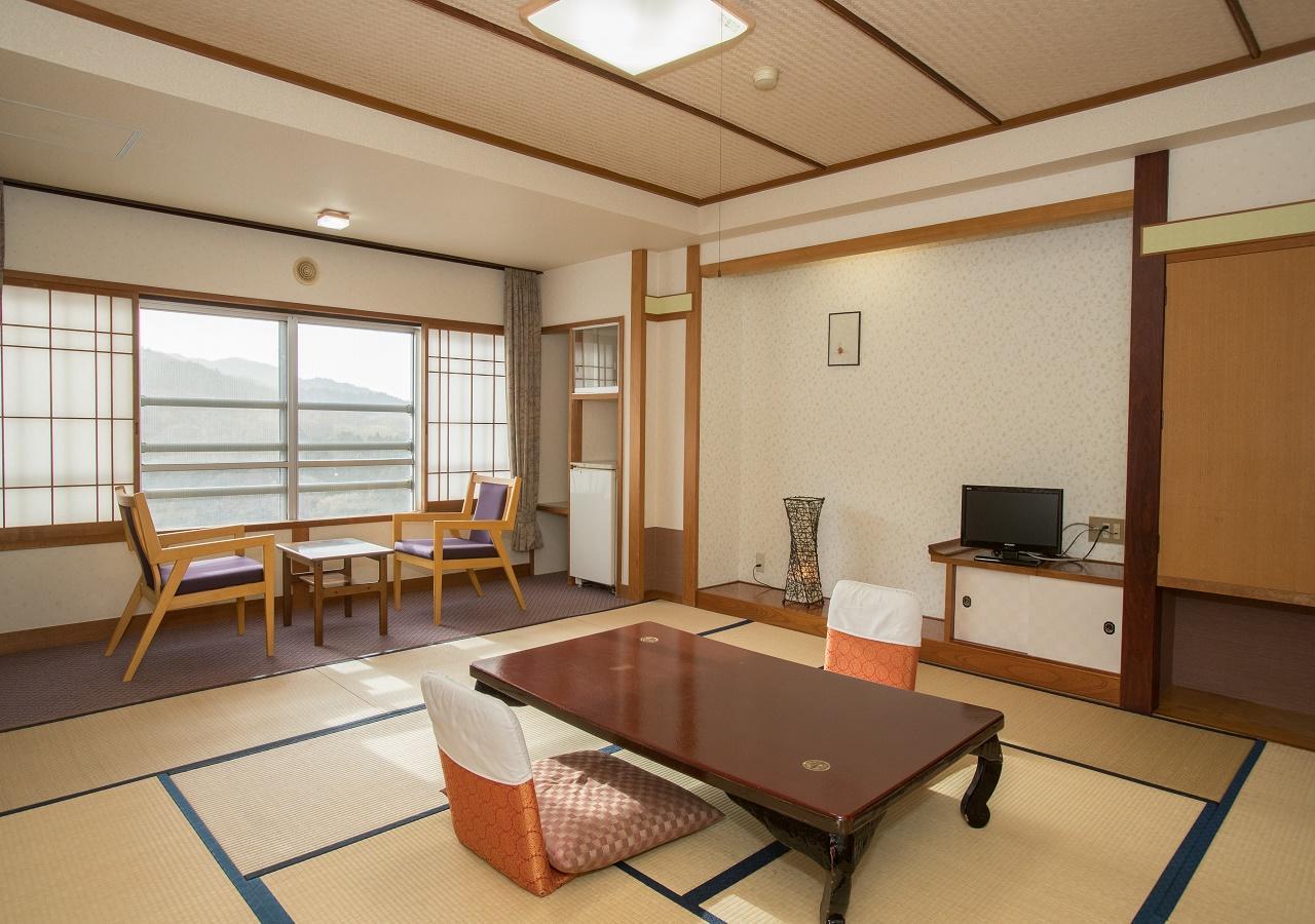 Отель Ikaho Onsen Todoroki Shibukawa Экстерьер фото